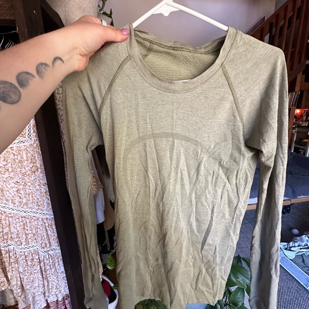 Lululemon Athletica Sage Long Sleeve Top
